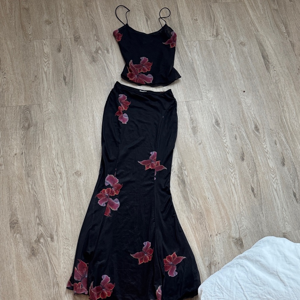 Princess Polly Black Set with Red Floral Design